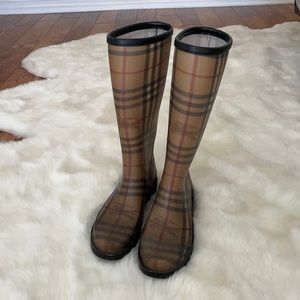 Burberry rain boots